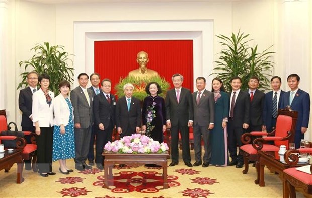 レセプションにはチュオン・ティ・マイ事務次官、日本の尾辻秀久上院議長らがレセプションに出席した。 写真：TTXVN