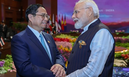 Thủ tướng Chính phủ Phạm Minh Chính và Thủ tướng Ấn Độ Narendra Modi. Ảnh: VGP