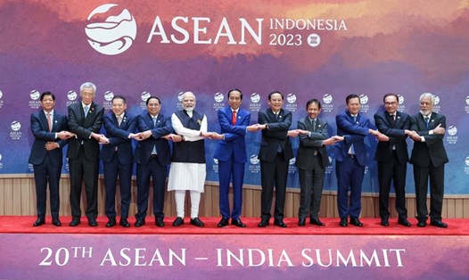Thủ tướng Phạm Minh Chính và Trưởng đoàn các nước tham dự Hội nghị Cấp cao ASEAN - Ấn Độ lần thứ 20. Ảnh: VGP