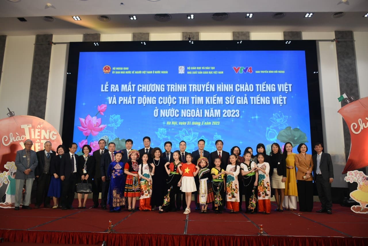 Phát động cuộc thi “Tìm kiếm Sứ giả tiếng Việt ở nước ngoài năm 2023“. Ảnh: VTV
