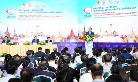 Phó Thủ tướng Chính phủ Trần Hồng Hà phát biểu chỉ đạo tại diễn đàn. Ảnh Ánh Dương