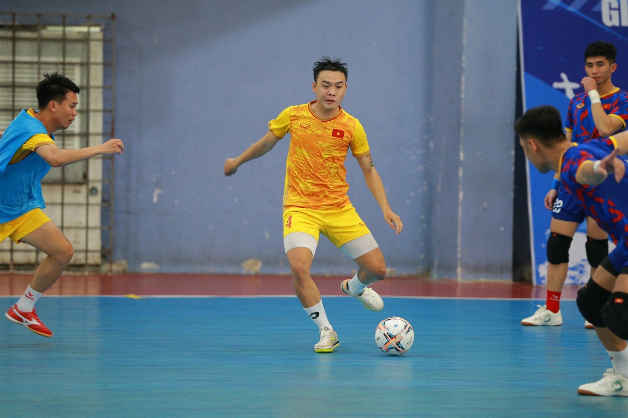 Tại vòng loại giải futsal châu Á 2024, đội tuyển futsal Việt Nam ở bảng D cùng với Hàn Quốc, Nepal và chủ nhà Mông Cổ. Đội sẽ đá trận ra quân gặp Mông Cổ vào ngày 7.10, gặp Nepal vào ngày 9.10 và gặp Hàn Quốc vào ngày 11.10. Mục tiêu của đội tuyển futsal Việt Nam là giành ngôi nhất bảng.