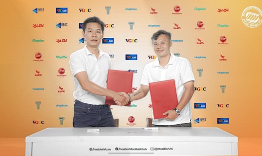 Phạm Thành Lương sẽ dẫn dắt câu lạc bộ Hoà Bình thi đấu ở giải hạng Nhất Quốc gia kể từ mùa giải 2023-2024. Ảnh: Hoà Bình FC