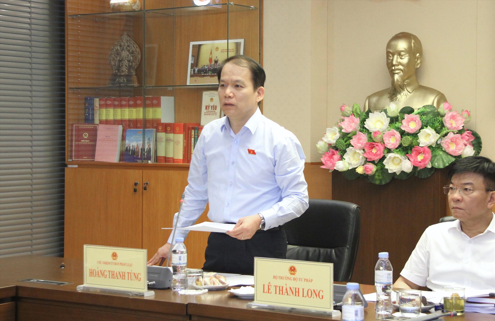 Chủ nhiệm Ủy ban Pháp luật Hoàng Thanh Tùng phát biểu. Ảnh: Minh Trang