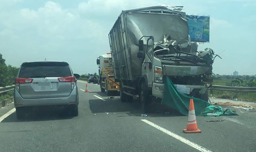 Hiện trường vụ tai nạn giao thông khiến một người tử vong trên cao tốc Nội Bài - Lào Cai. Ảnh: Cục CSGT