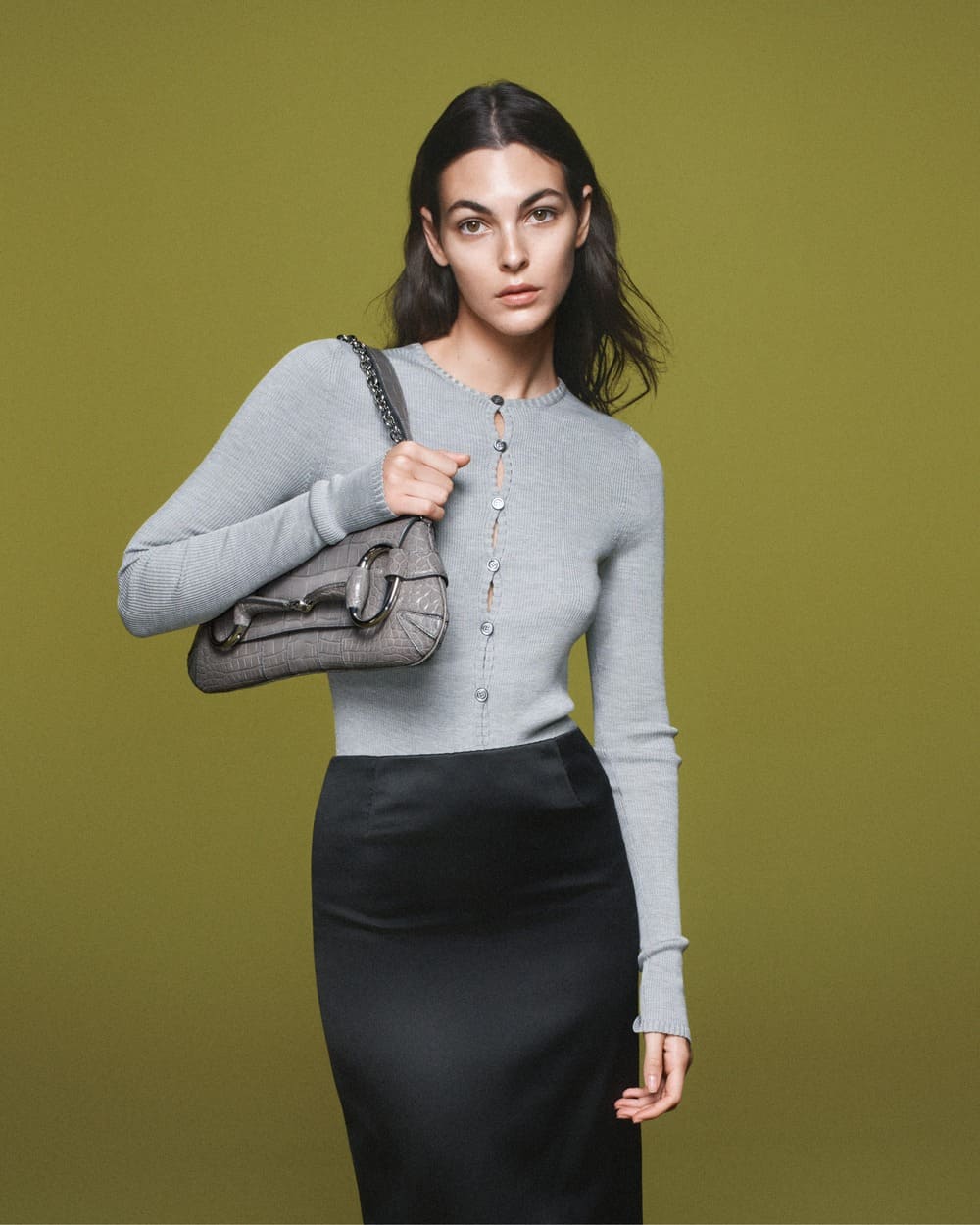 Vittoria Ceretti cùng chiếc túi mang tính biểu tượng của Gucci. Ảnh: Gucci