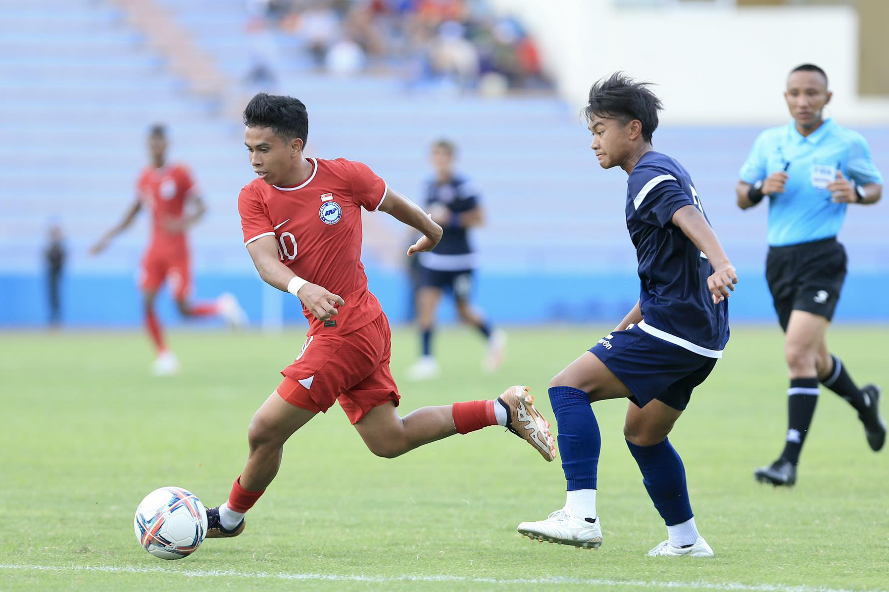 U23 Singapore thi đấu kém hiệu quả trước U23 Guam. Ảnh: Minh Phong