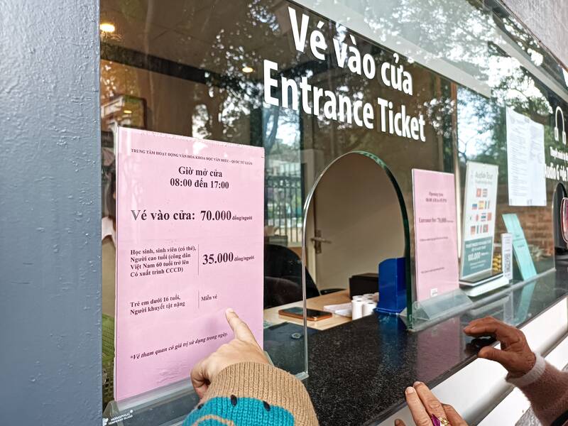 GIỜ MỞ CỬA THAM QUAN VĂN MIẾU QUỐC TỬ GIÁM