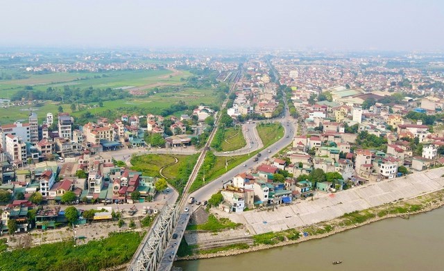 Hạ tầng giao thông tại thị trấn Yên Viên (huyện Gia Lâm, Hà Nội). Ảnh: Hanoi.gov.vn