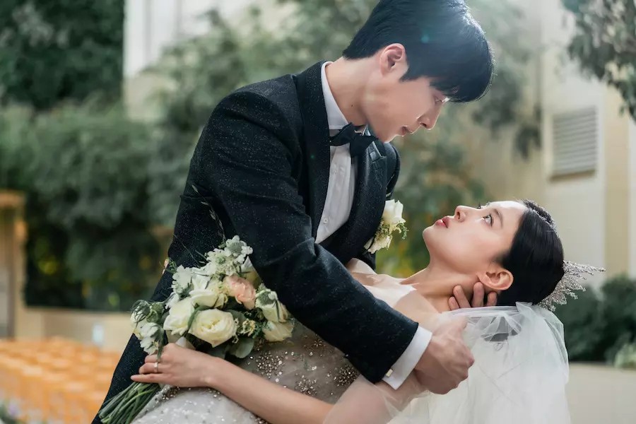 Bae In Hyuk - Lee Se Young diễn ăn ý trong phim cổ trang. Ảnh: Nhà sản xuất
