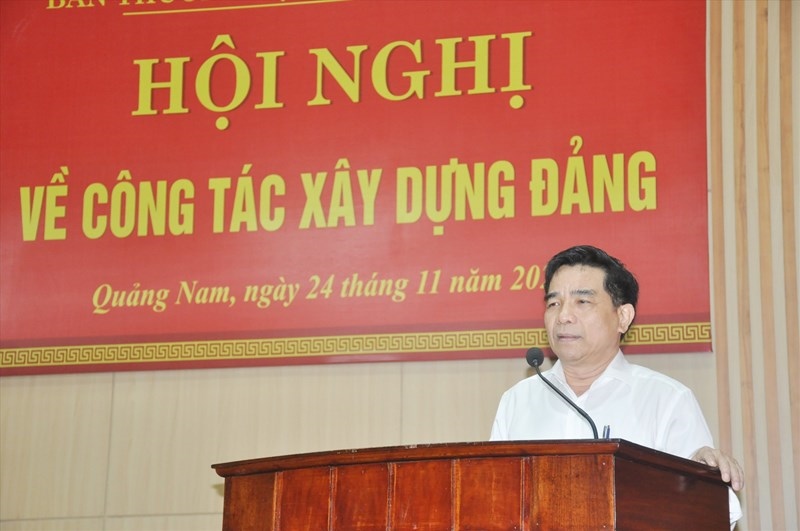 Phó Bí thư Thường trực Tỉnh ủy Quảng Nam yêu cầu giải quyết dứt điểm nợ lương NLĐ. Ảnh: Nguyên Đoan.