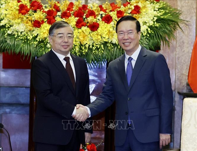 Chủ tịch nước Võ Văn Thưởng đánh giá cao ý nghĩa chuyến thăm của đoàn đại biểu Đảng Cộng sản Trung Quốc, là hoạt động trao đổi cấp cao đầu tiên giữa hai Đảng, hai nước trong năm 2024. Ảnh: TTXVN