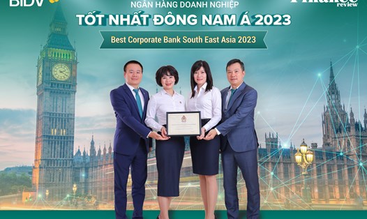 BIDV vừa được Global Banking & Finance Review vinh danh là “Ngân hàng SME tốt nhất Đông Nam Á” lần thứ 3 và “Ngân hàng Doanh nghiệp tốt nhất Đông Nam Á” lần thứ 2 liên tiếp. Ảnh: BIDV