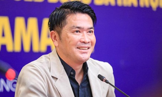 Huấn luyện viên Daiki Iwamasa chính thức dẫn dắt câu lạc bộ Hà Nội. Ảnh: Minh Dân