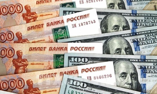 Phương Tây đang phong tỏa khoảng 300 tỉ USD tài sản của Nga. Ảnh: Sputnik