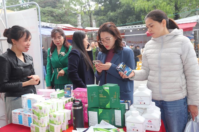 Tặng quà đoàn viên Công đoàn Công an Nhân dân tổng trị giá trên 20 tỉ đồng