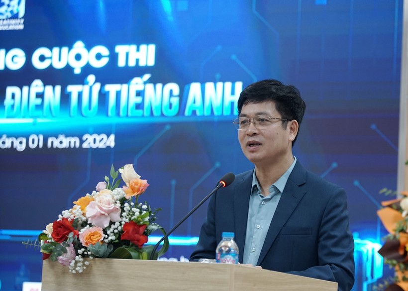 PGS.TS Nguyễn Xuân Thành – Vụ trưởng Vụ Giáo dục Trung học, Bộ GDĐT phát biểu tại buổi lễ. Ảnh: Minh Phong  