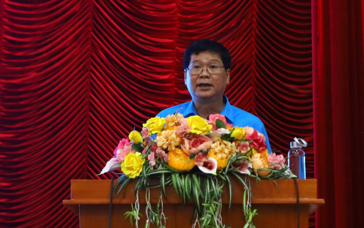 Đồng chí Đỗ Hữu Quy - Chủ tịch LĐLĐ tỉnh Bình Thuận phát biểu khai mạc. Ảnh: Duy Tuấn