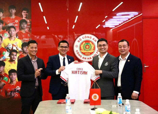 HLV Kiatisak: Tôi muốn Công an Hà Nội vô địch V.League, tiến sâu tại  AFC Champions League