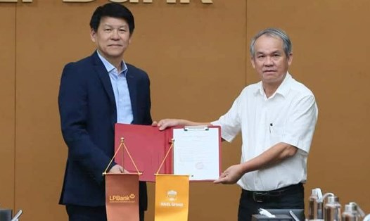 Huấn luyện viên Vũ Tiến Thành chính thức dẫn dắt Hoàng Anh Gia Lai. Ảnh: HAGL FC