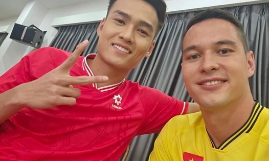Trung vệ Bùi Hoàng Việt Anh và thủ môn Filip Nguyễn. Ảnh: FBNV