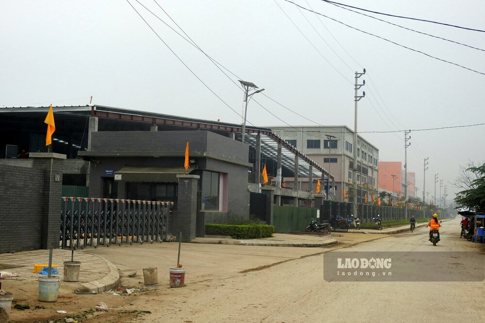 Các nhà máy này đi vào hoạt động đã tạo công ăn việc làm cho hàng nghìn công nhân, mang lại nguồn thu ngân sách không nhỏ cho huyện Cẩm Khê, tỉnh Phú Thọ. Ảnh: Tô Công.