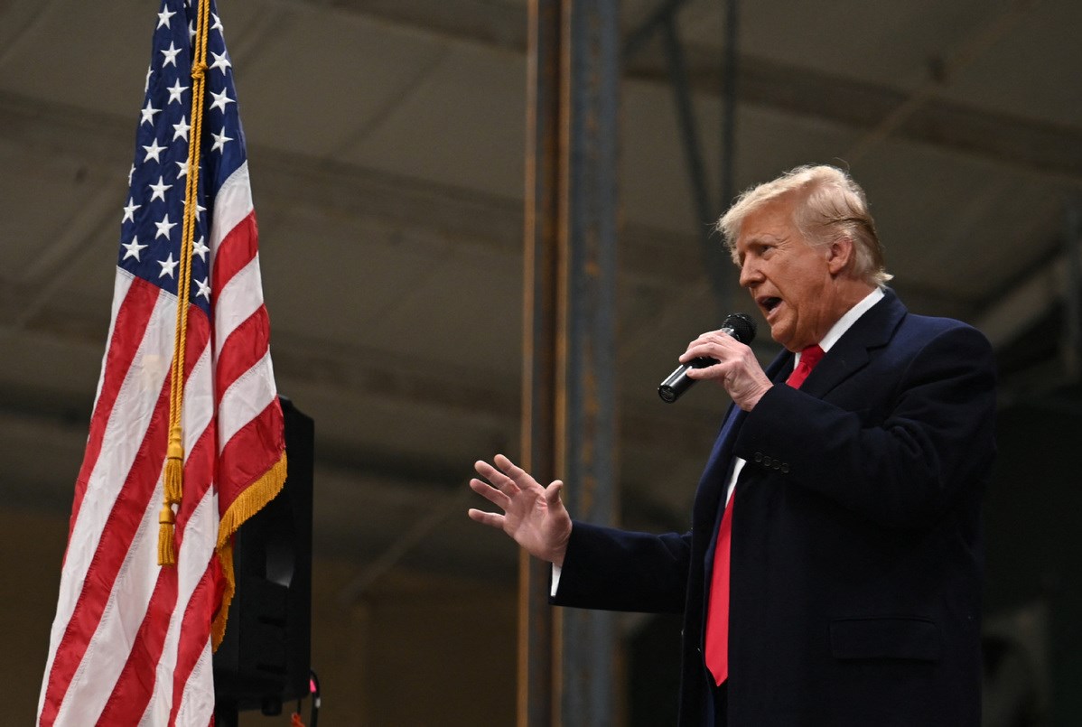 Ông Donald Trump phát biểu tại một điểm bầu cử ở Clive, Iowa, Mỹ, ngày 15.1.2024. Ảnh: Xinhua