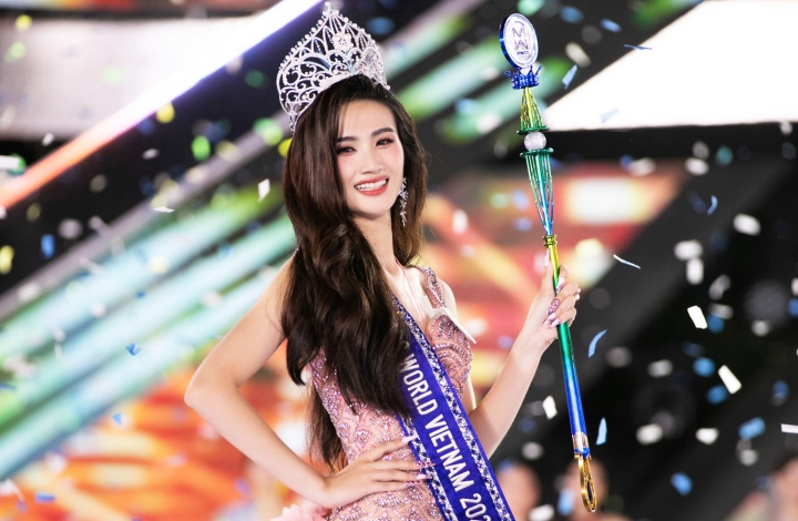Hoa hậu Ý Nhi lên báo Hàn vì ồn ào vạ miệng. Ảnh: Ban tổ chức