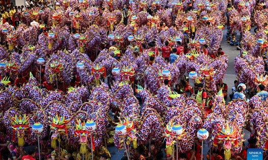 Tết Nguyên đán là dịp lễ quan trọng nhất trong năm của nhiều quốc gia châu Á như Trung Quốc, Singapore, Malaysia, Indonesia, Việt Nam, Hàn Quốc... Theo Tân Hoa Xã, Lễ hội mùa Xuân hay Tết Nguyên Đán năm nay tại Trung Quốc sẽ kéo dài từ ngày 10-17.2.2024. Ảnh: Xinhua