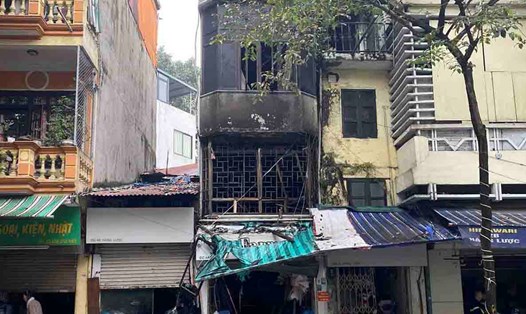 Hiện trường vụ cháy khiến 4 người thiệt mạng ở phố cổ Hà Nội xảy ra ngày 15.1. Ảnh: Tô Thế
