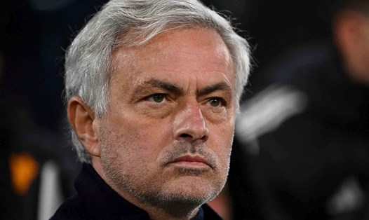 Một lần nữa, Mourinho lại bị sa thải khi chưa đi qua được mùa giải thứ 3. Ảnh: AFP