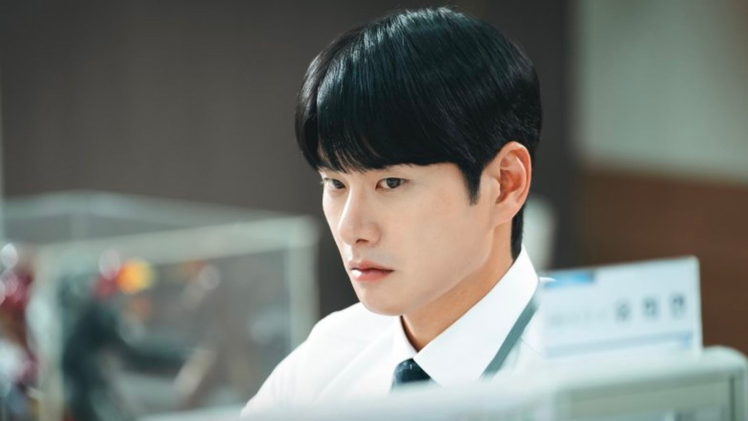 Lee Yi Kyung gây sốt với vai phản diện trong "Cô đi mà lấy chồng tôi". Ảnh: Nhà sản xuất