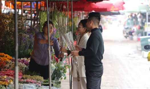 Thị trường hoa Tết ở Việt Nam ngày càng thêm nhiều loại hoa ngoại nhập. Ảnh: Huyền Chi
