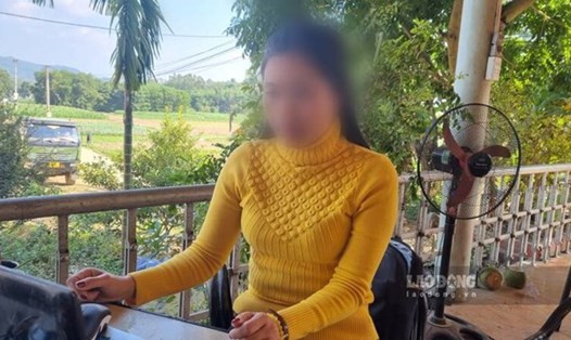 Kỷ luật cô giáo  - người bị nhóm học sinh ném dép ở Tuyên Quang. Ảnh: Lam Thanh
