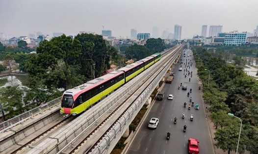 Tuyến đường sắt đô thị Nhổn - Ga Hà Nội dự kiến hoàn thành toàn tuyến vào năm 2027. Ảnh: Trung Nguyên