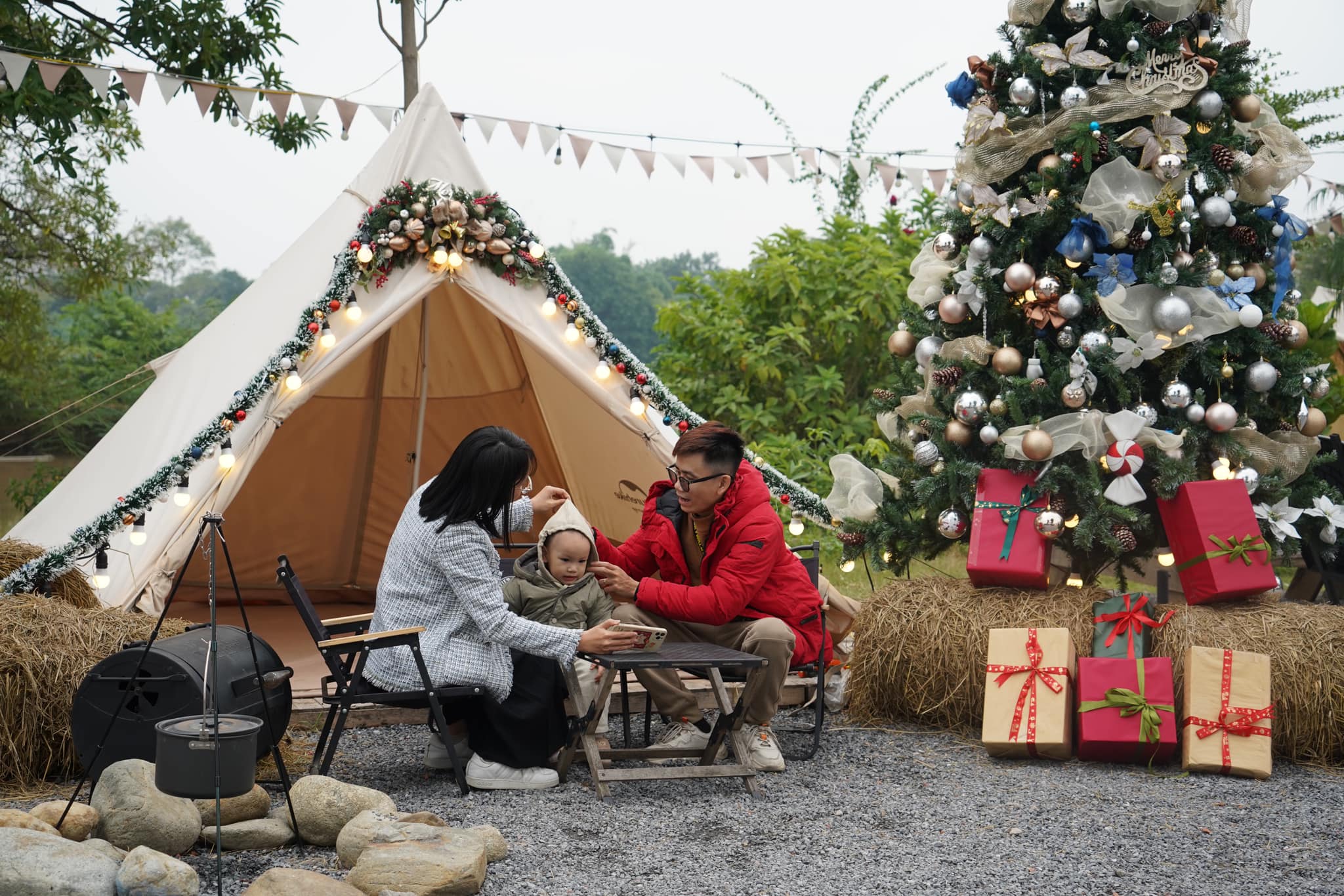 Do gần trung tâm Hà Nội, Vietgangz Glamping thường đông khách đến tham quan, cắm trại hơn vào dịp cuối tuần, nghỉ lễ. Ảnh: Vietgangz