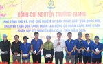 Trao tặng 100 suất quà Tết cho công nhân trong khu công nghiệp ở Đắk Nông