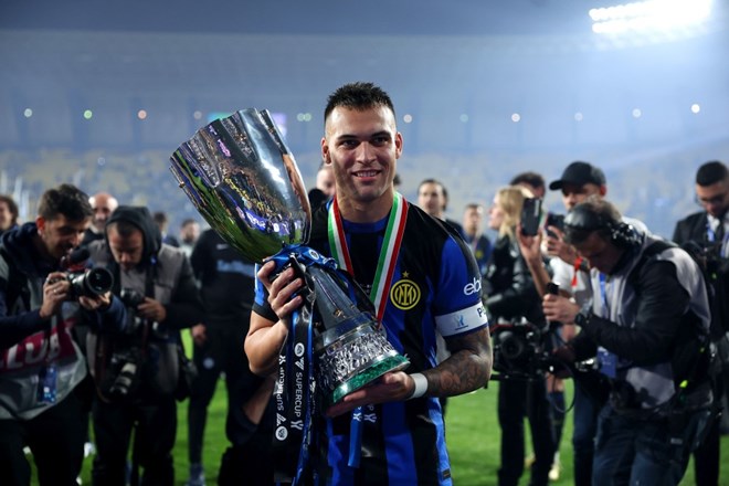 Inter Milan giành Siêu cúp Italy năm thứ ba liên tiếp