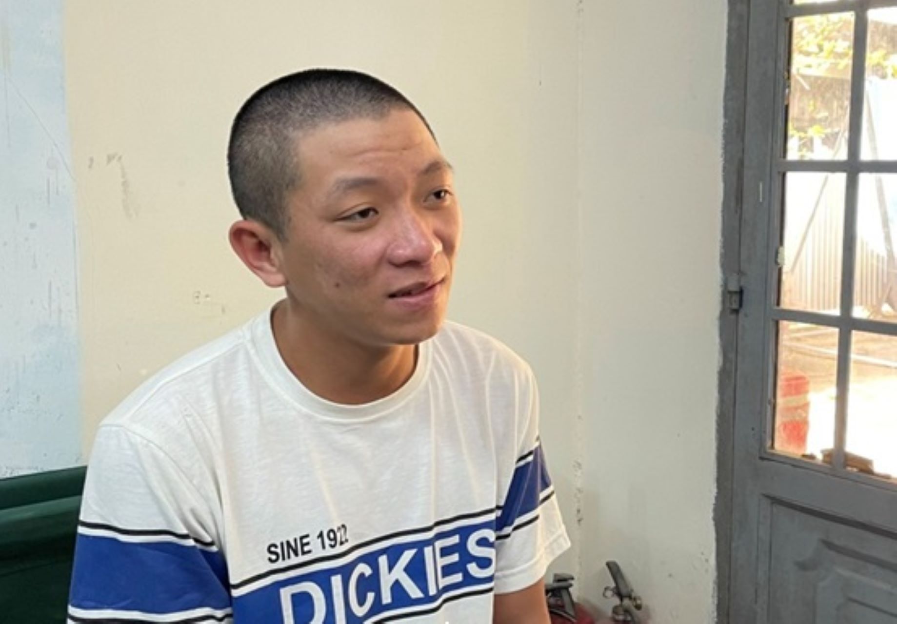 Đối tượng Trần Văn Chí Tâm tại thời điểm bị bắt tạm giam về hành vi trộm cắp tài sản. Ảnh: Nghiêm Túc