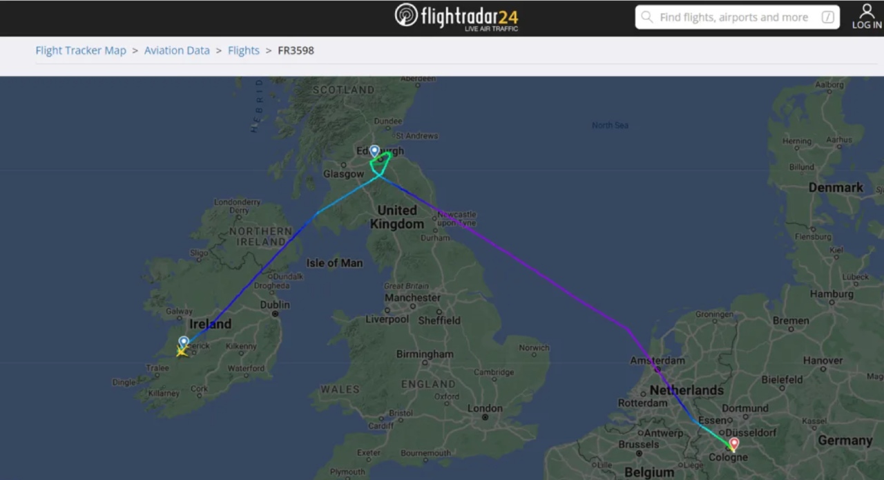 Chuyến bay này từ Shannon (Ireland) đến Edinburgh (Scotland) nhưng phải hạ cánh ở Cologne (Đức). Ảnh: FlightRadar