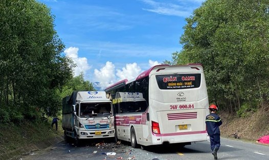Nhiều vụ tai nạn xảy ra trên tuyến cao tốc Túy Loan – La Sơn, đoạn qua huyện Hòa Vang, TP Đà Nẵng. Ảnh: Văn Trực