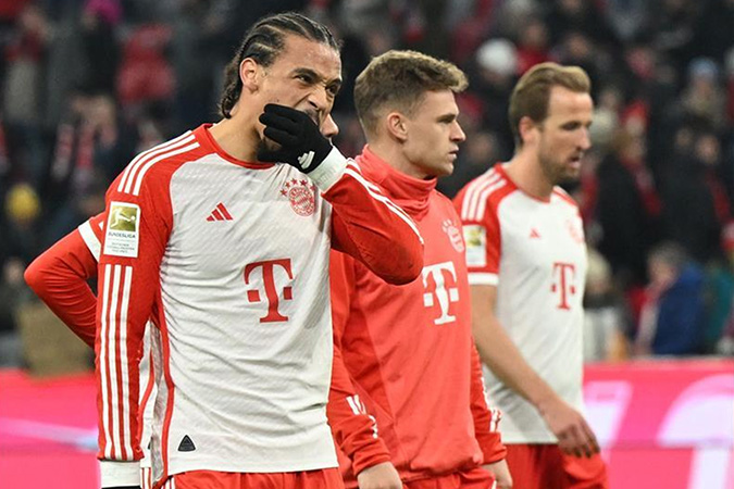 Nỗi thất vọng của các cầu thủ Bayern Munich sau thất bại 0-1 trước Werder Bremen. Ảnh: AFP