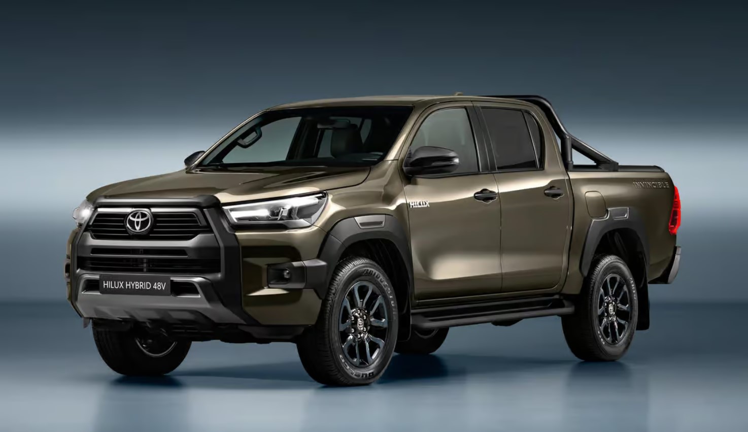 Mẫu bán tải của hãng xe Nhật Bản Toyota Hilux cũng mới có thêm bản hybrid. Ảnh: Toyota