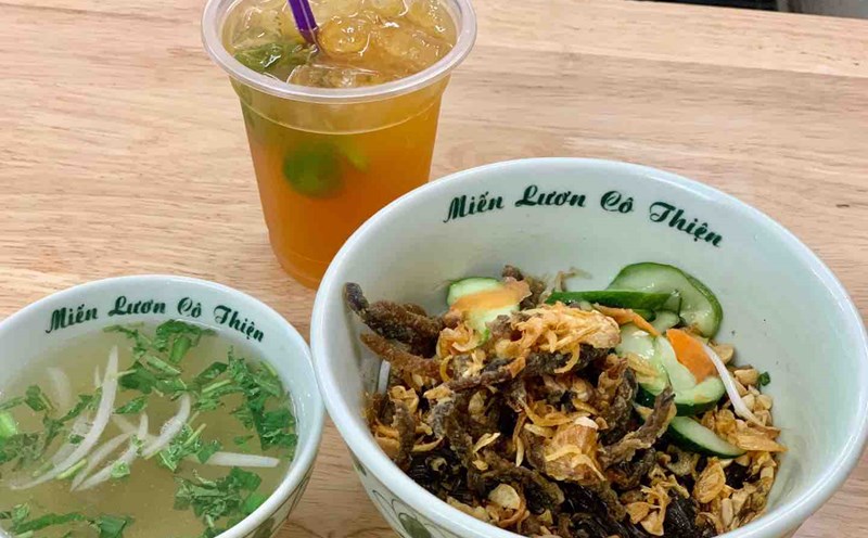 Món miến lươn của bà Thiện ghi điểm với thực khách nhờ công thức gia truyền 3 đời. Ảnh: Nhật Minh