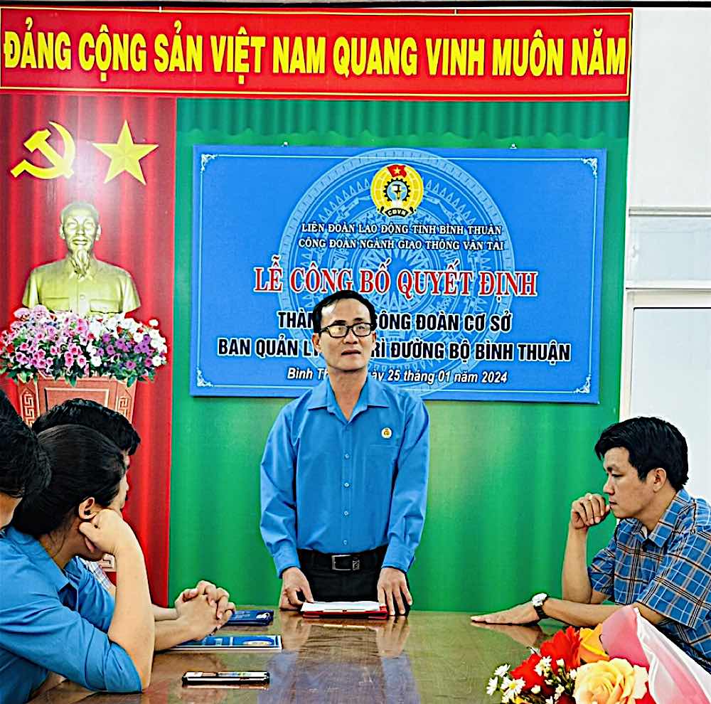 Ông Phạm Văn Chương - Chủ tịch công đoàn ngành GTVT Bình Thuận phát biểu. Ảnh: CĐN GTVT