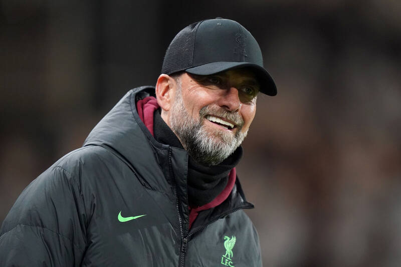 Jurgen Klopp và các học trò đang hướng tới cú ăn bốn ở mùa giải năm nay.  Ảnh: AFP 