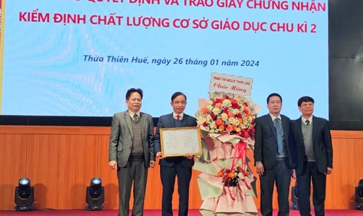 Trường Đại học Luật, Đại học Huế đạt chứng nhận kiểm định chất lượng cơ sở giáo dục chu kỳ 2. Ảnh: Nguyễn Luân.