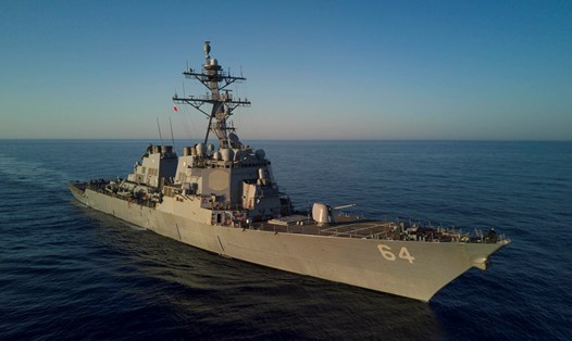Tàu khu trục USS Carney của Mỹ là mục tiêu trong cuộc tấn công mới nhất của Houthi. Ảnh: Hải quân Mỹ 