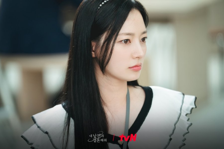 Song Ha Yoon đóng vai bạn thân nữ chính Park Min Young. Ảnh: Nhà sản xuất