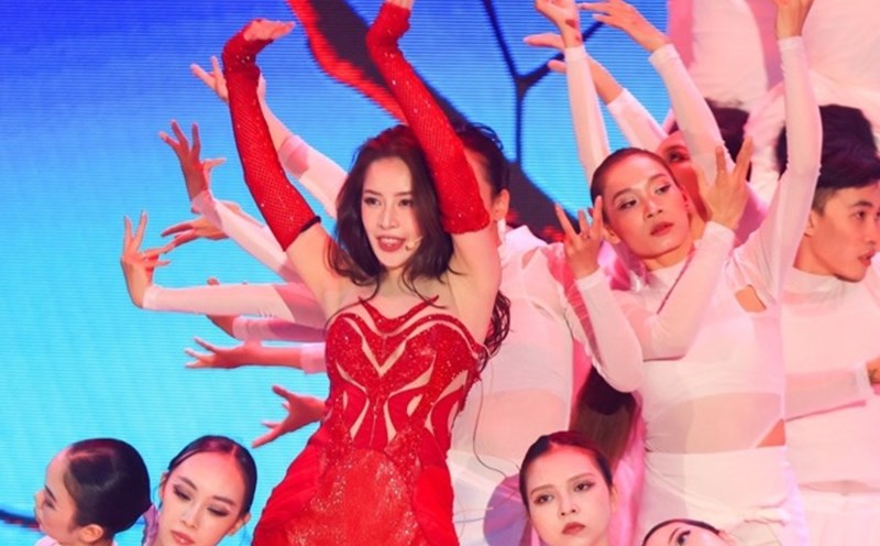 Run For Time Rộ tin Chi Pu tham gia gameshow Trung Quốc mới Run For Time 2024
